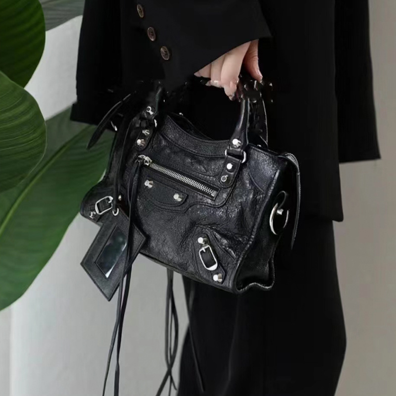 2025 İlkbahar Motosiklet Stili - Leatherwork Rivets incelemesi ve fiyatı
